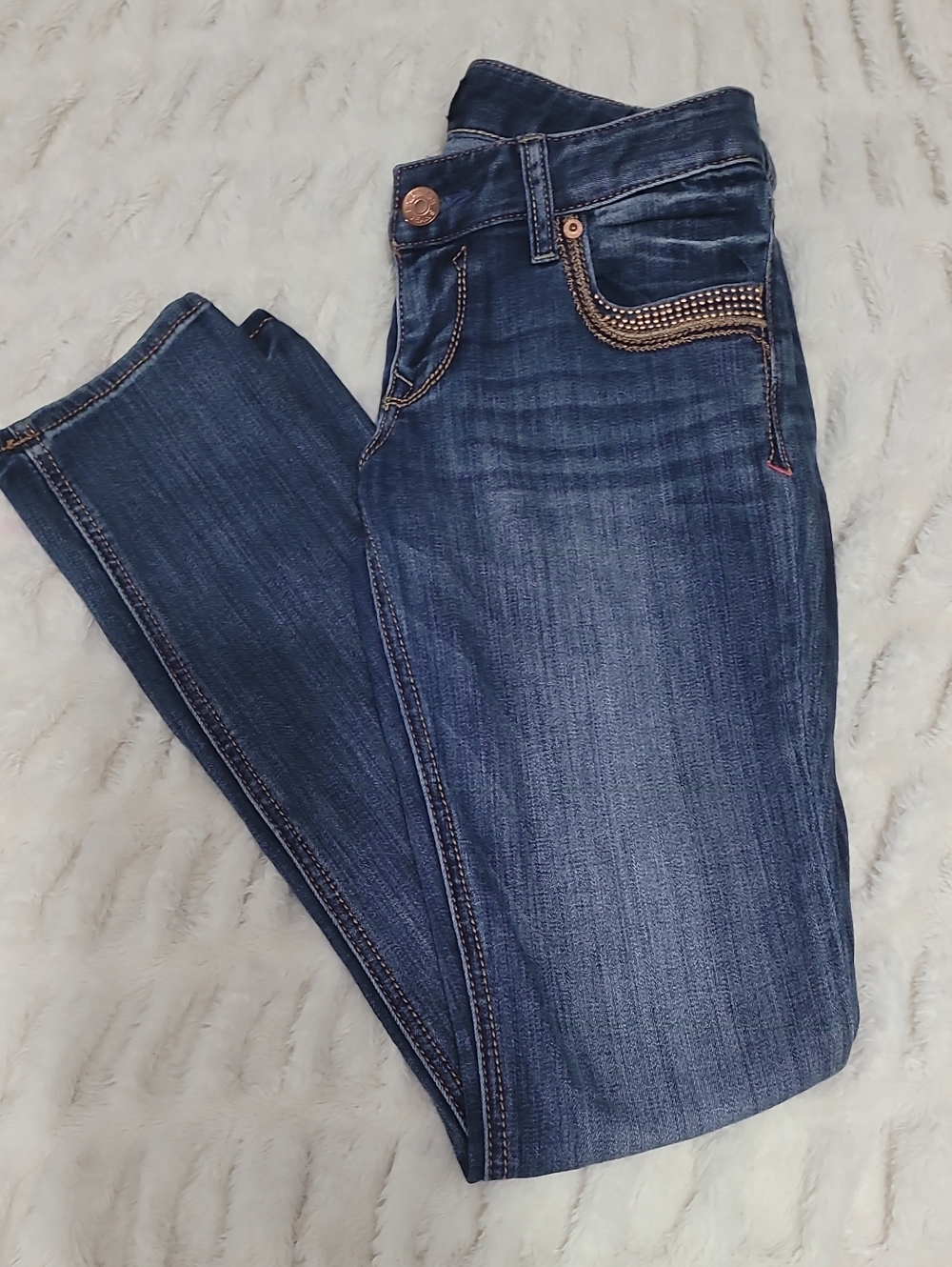 EXPRESS Women’s Dark Blue Mid-Rise Skinny Jeans